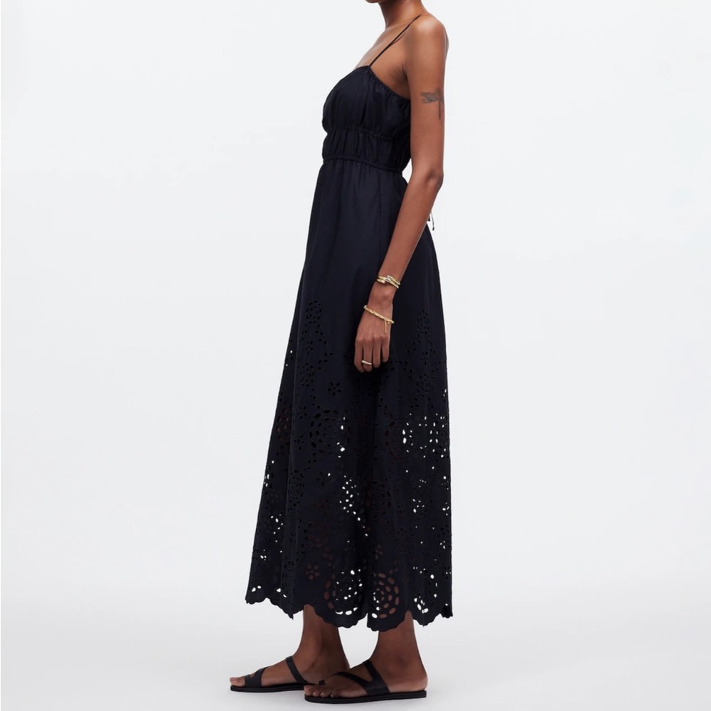 Madewell Embroidered Tank Midi Dress in Poplin in Black - Picture 3 of 6